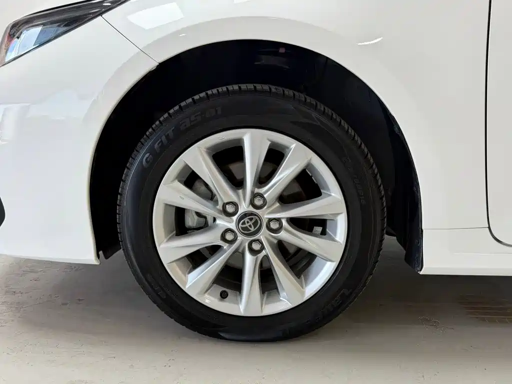 Toyota Corolla — миниатюра 17