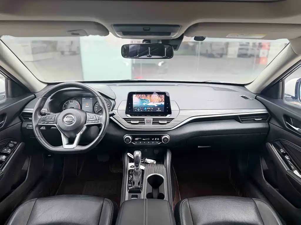 Nissan Teana — миниатюра 4