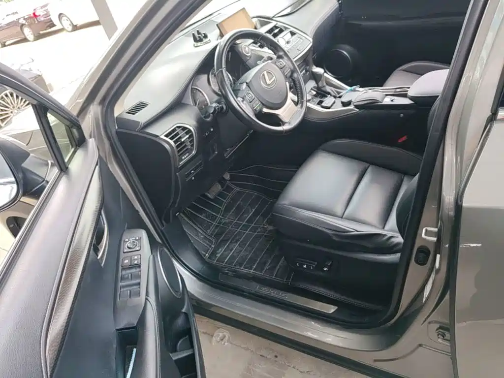Lexus NX — миниатюра 16