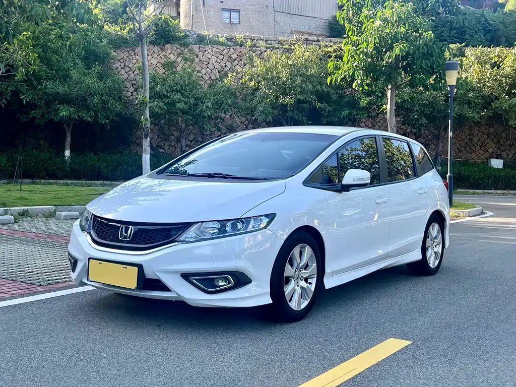Honda Jade 2016