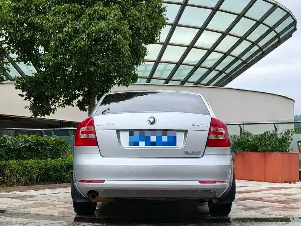 Skoda Octavia — миниатюра 9