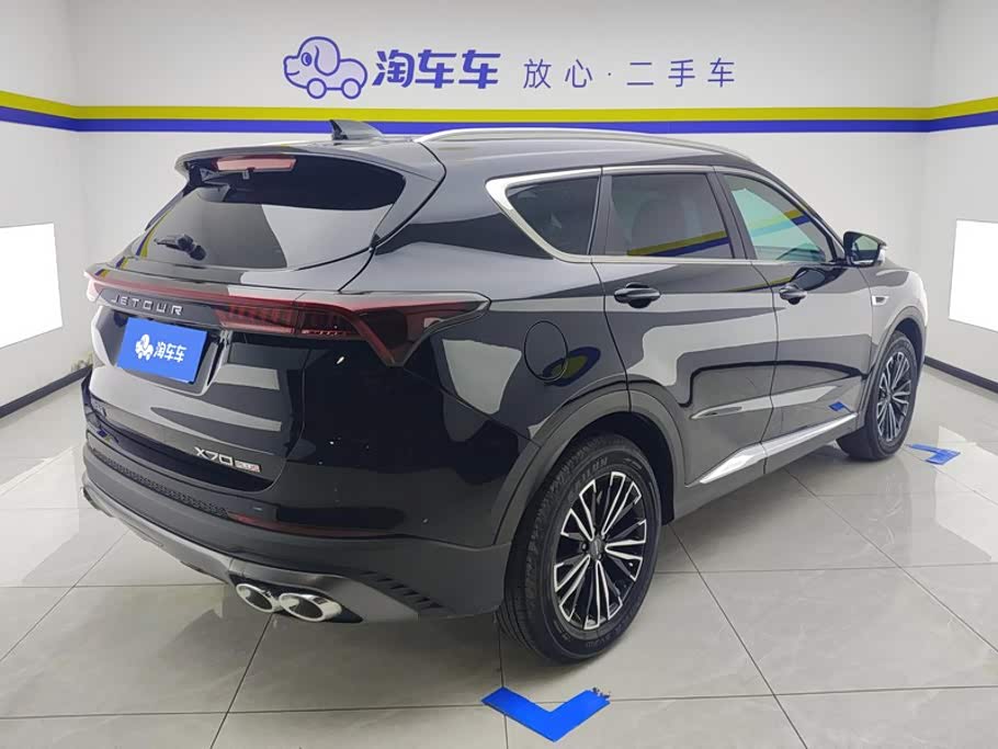 Jetour Jetour X70 PLUS 1.5 л 2024 г. Чёрный, пробег 30299 км