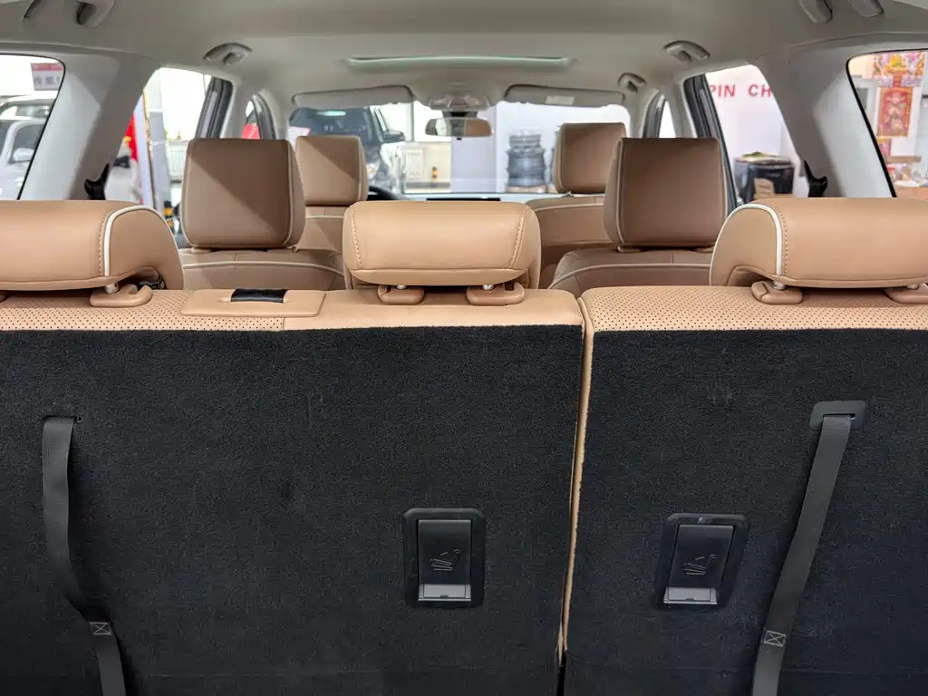 Wuling Jiachen — миниатюра 32