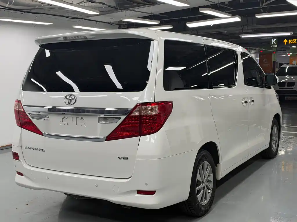 Toyota Alphard — фотографии объявления, Фото 6