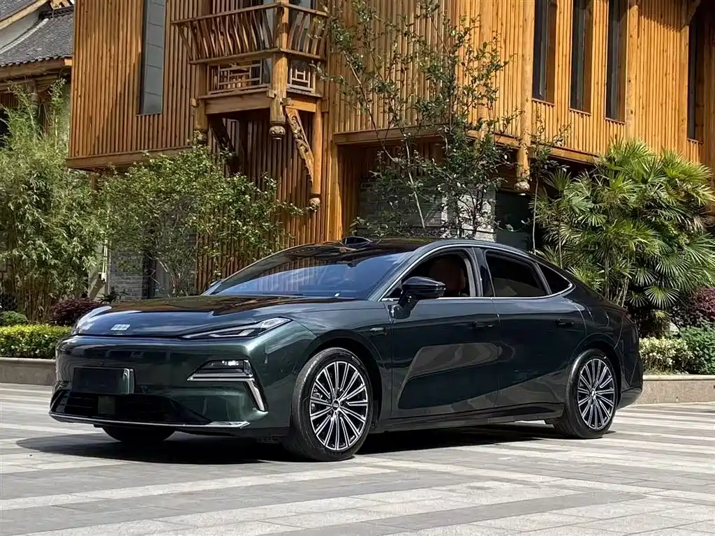 Galaxy Galaxy Xingyao 8 2025