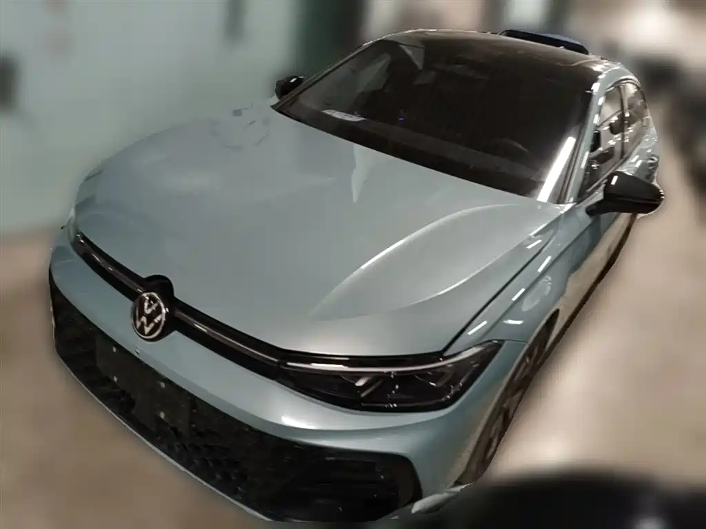 Volkswagen Passat 2024