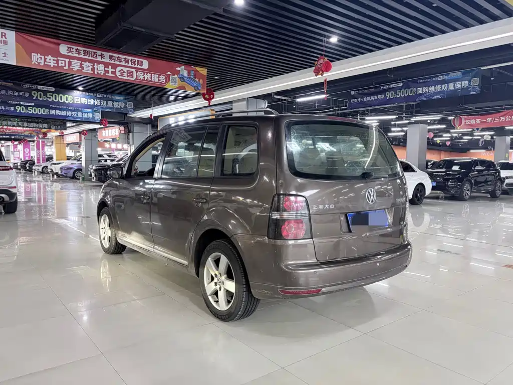 Volkswagen Touran — миниатюра 8