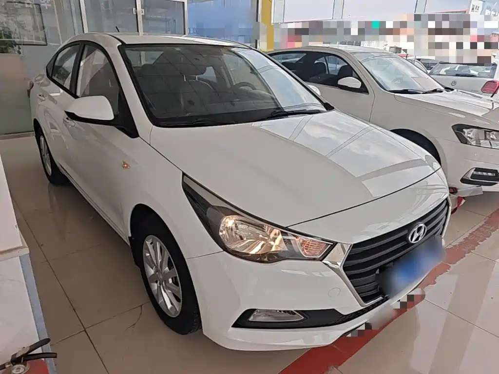 Hyundai Verna — миниатюра 4