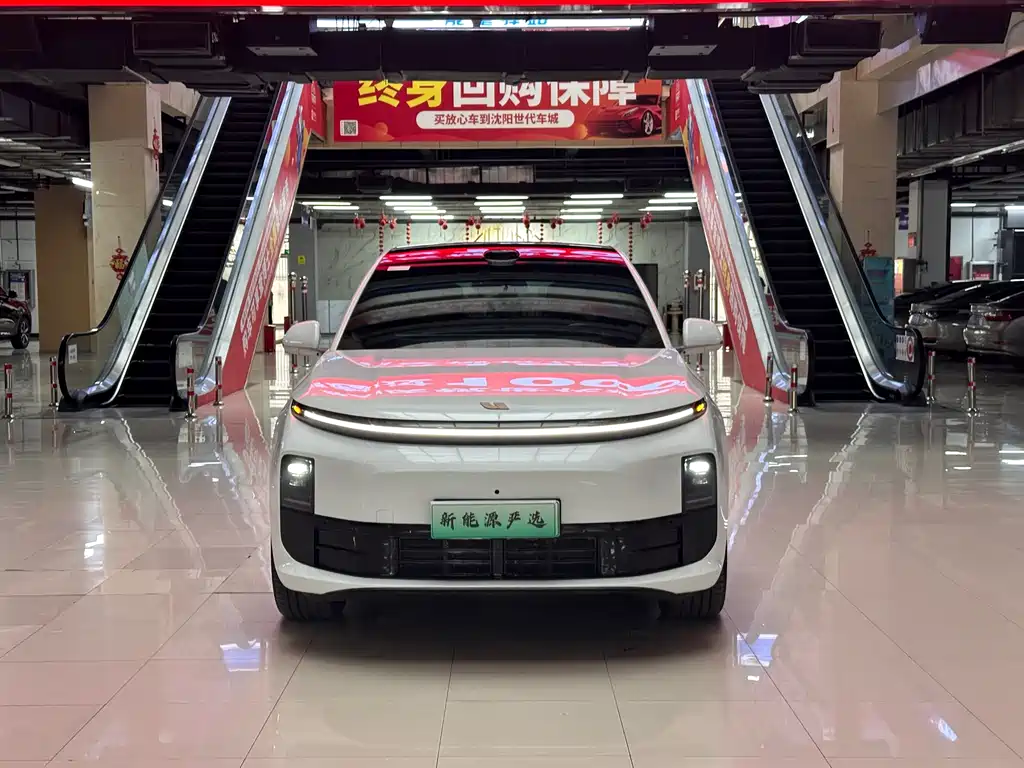 Li Auto L6 2025 Pro