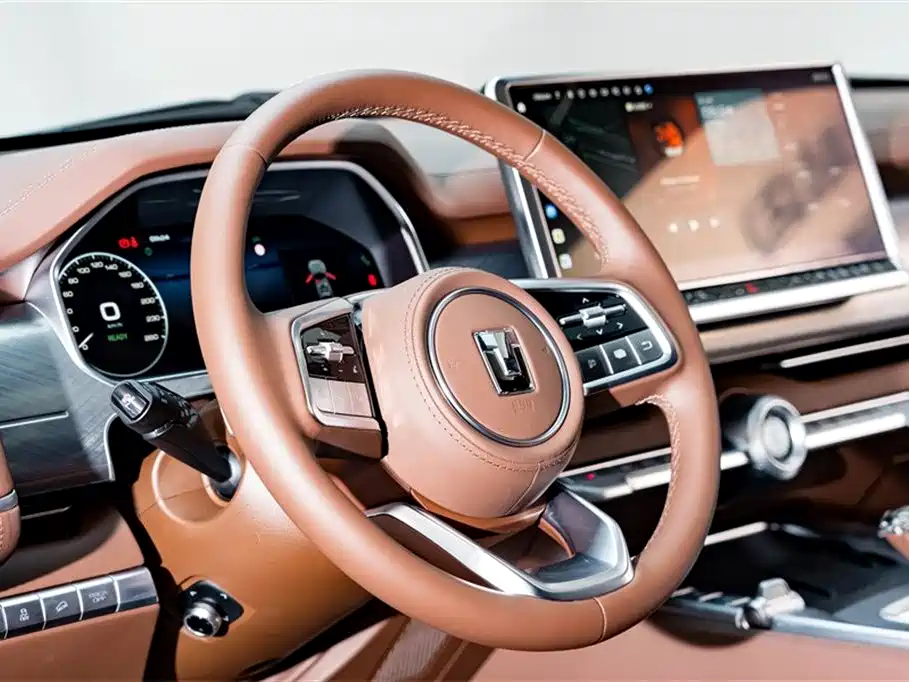 TANK TANK 700 NEW ENERGY