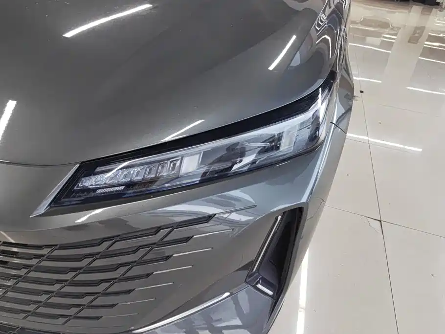 Changan Yida — миниатюра 5
