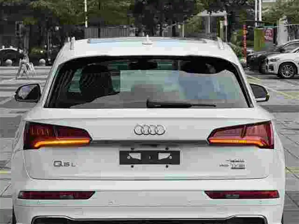 Audi Q5L — миниатюра 4
