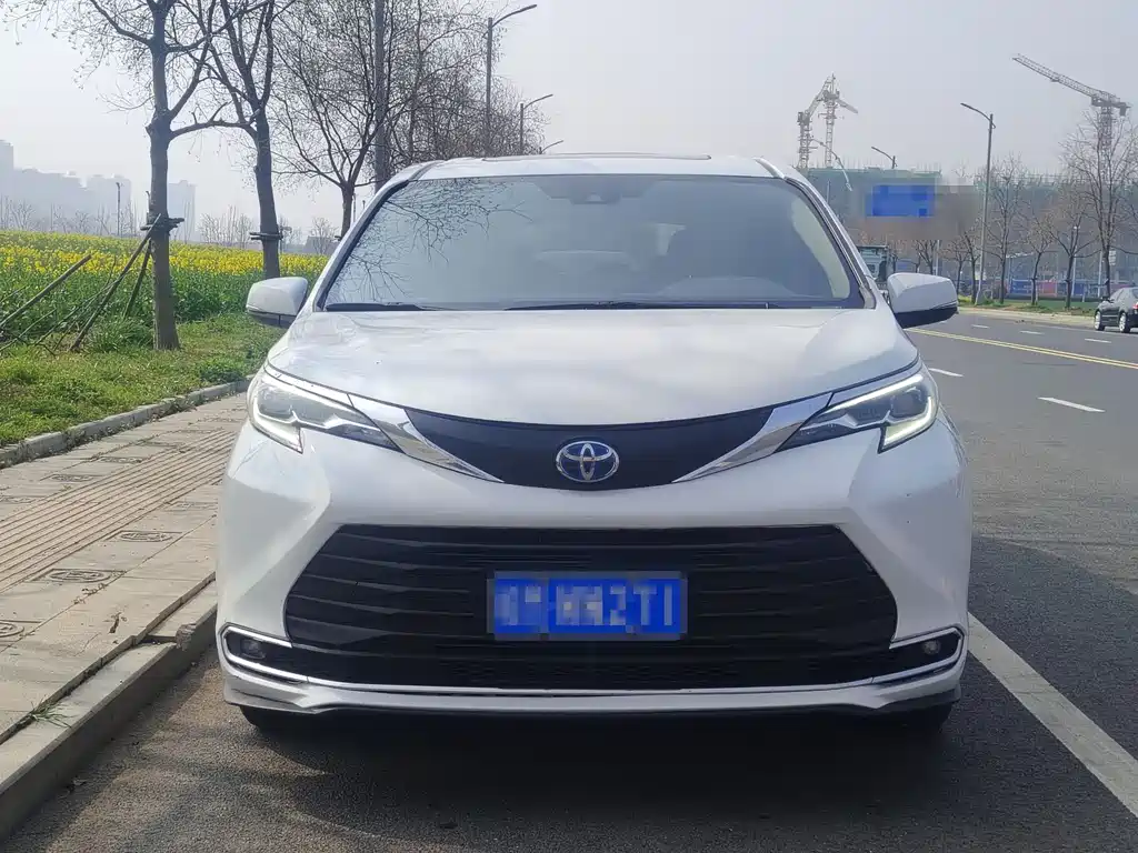 Toyota Sienna 2021 2.5L Comfort