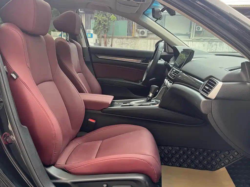 Honda Accord — миниатюра 8