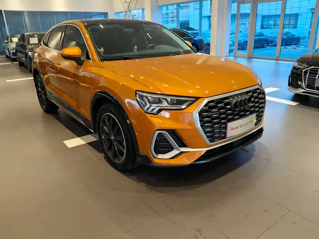 AUDI Q3 SPORTBACK