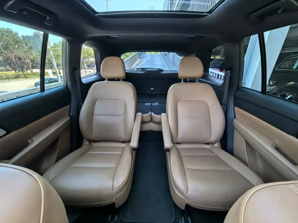 Li Auto Li ONE — миниатюра 8