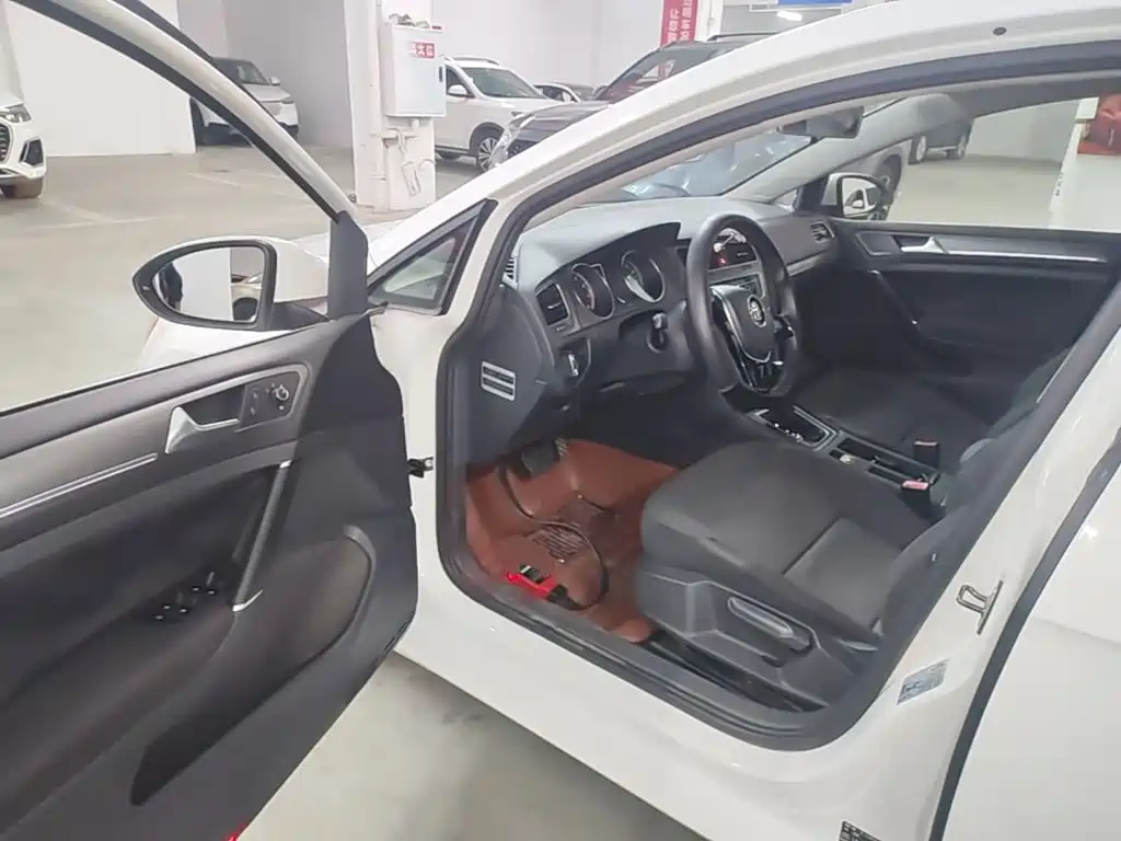 Volkswagen Golf — миниатюра 16
