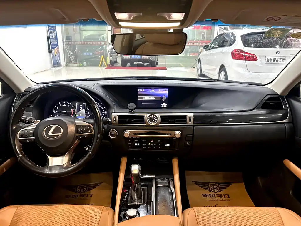 Lexus GS — миниатюра 16