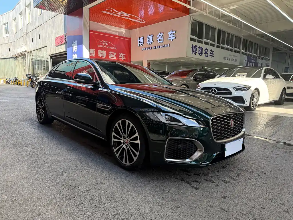 Jaguar XFL — миниатюра 3