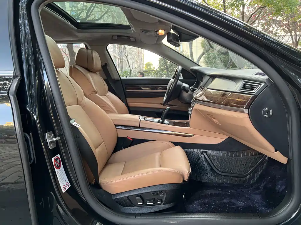 BMW 7 Series 7 2010 760Li