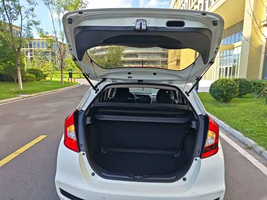 Honda Fit — миниатюра 19