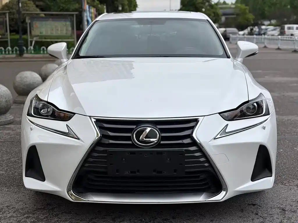 Lexus IS — миниатюра 4