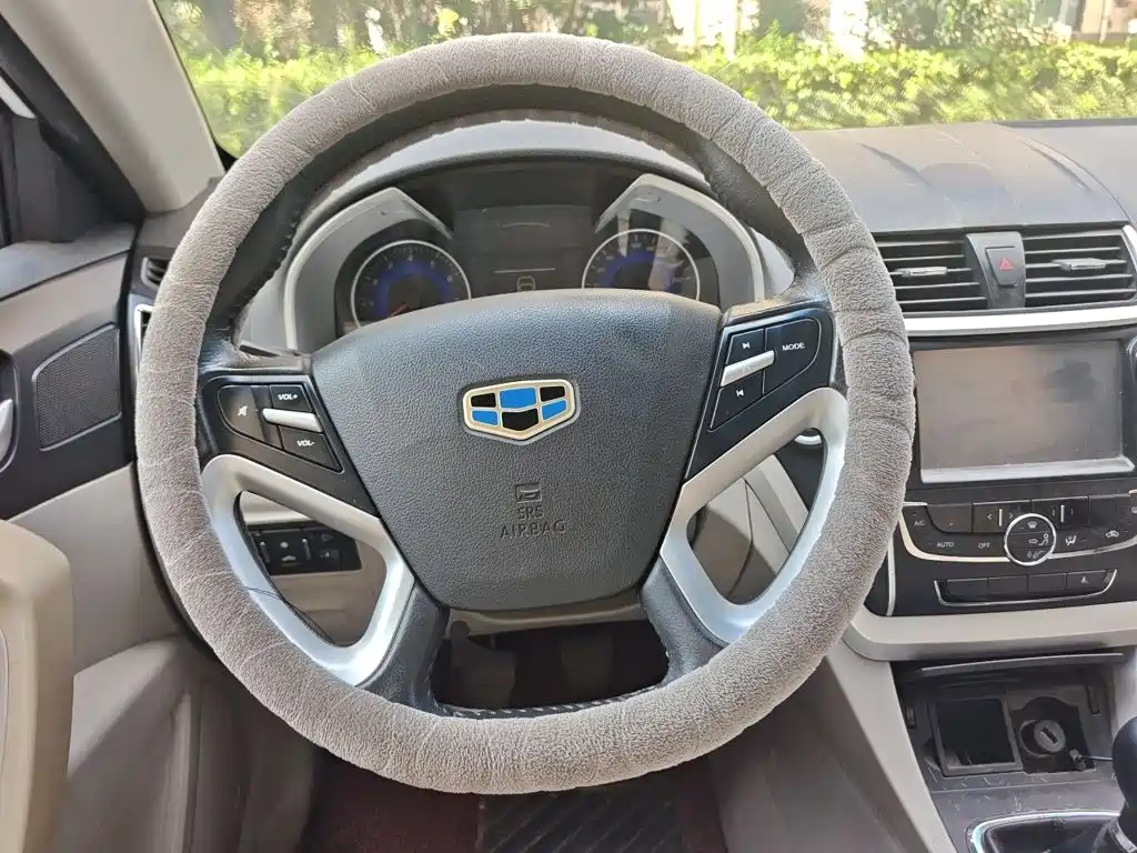 Geely Emgrand — миниатюра 11