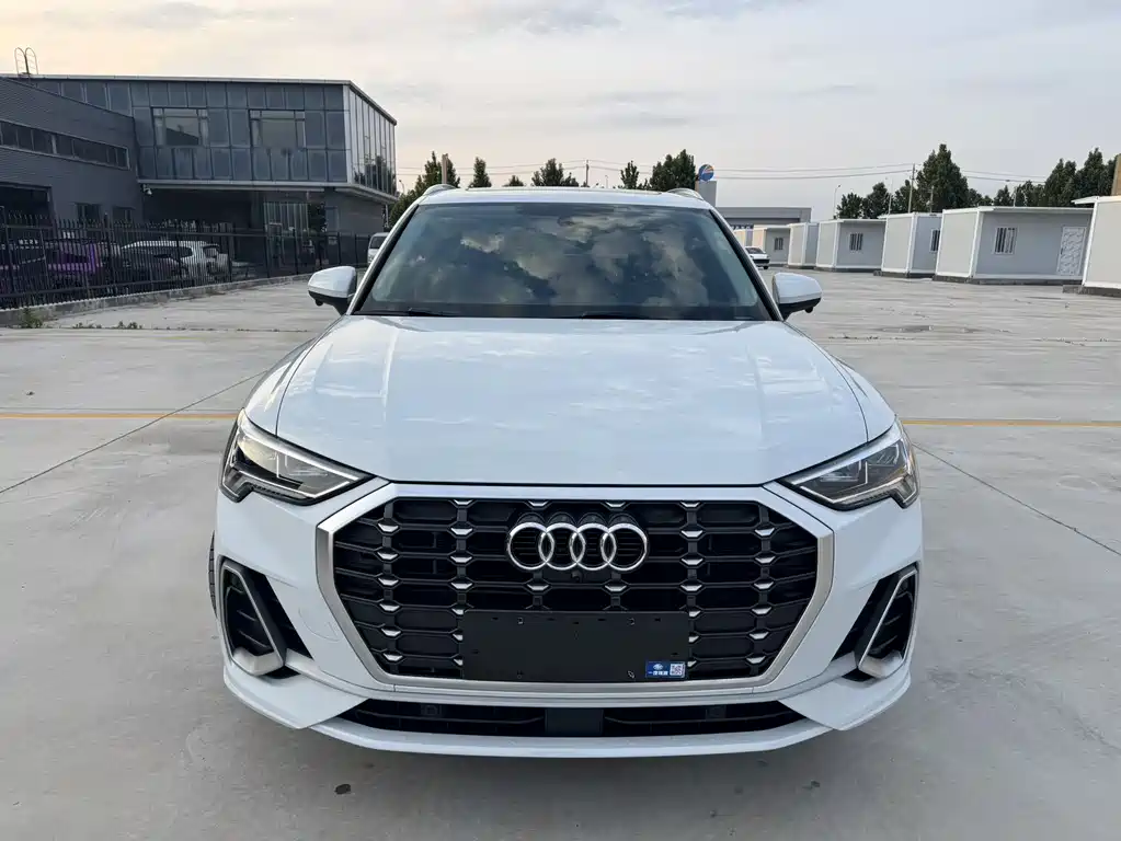 Audi Q3 2022 35 TFSI Fashion