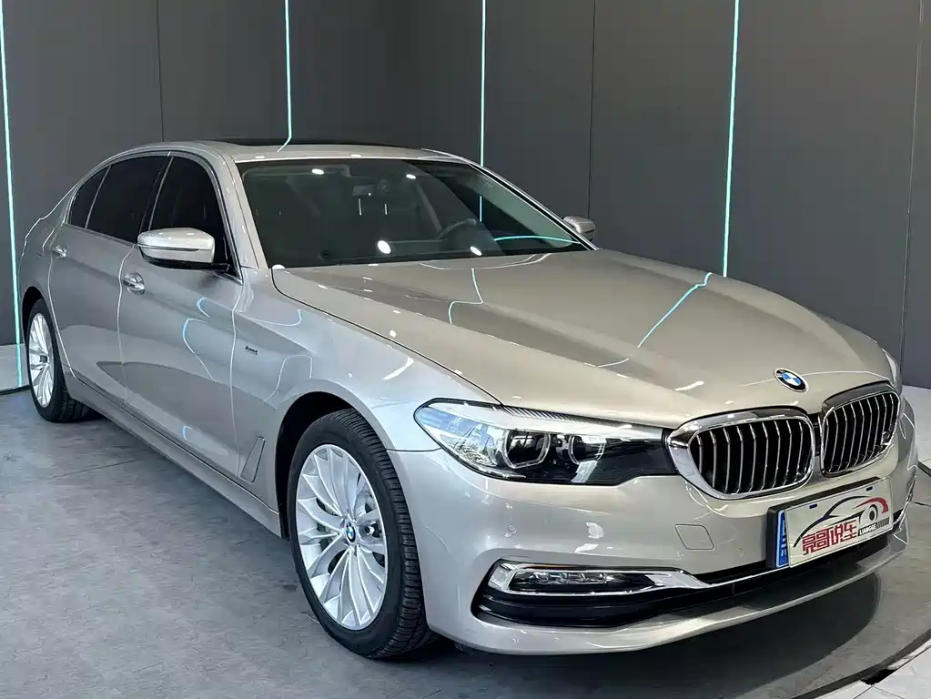 BMW 5 Series — миниатюра 3