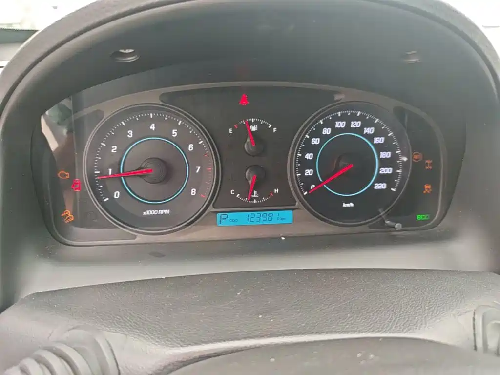 Chevrolet Captiva — миниатюра 12