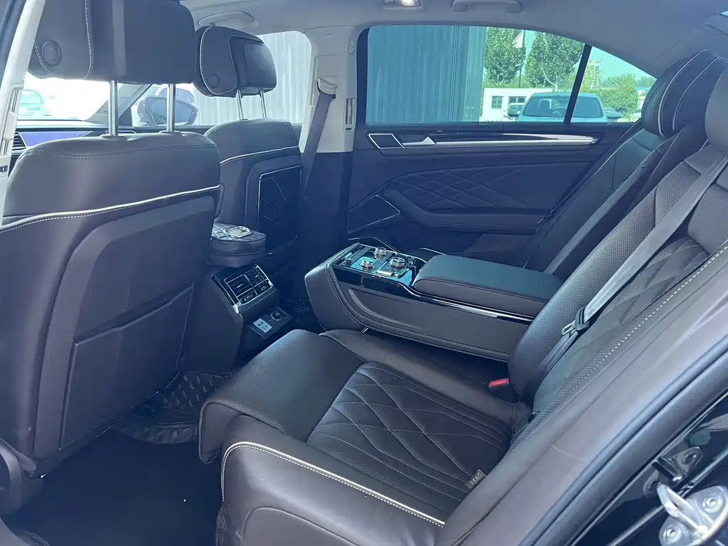Volkswagen Phideon — миниатюра 11