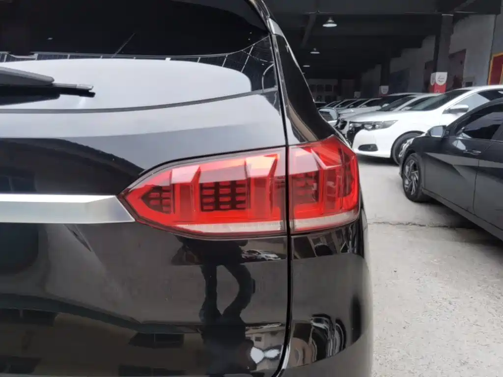 Wey Wey VV6 — миниатюра 8