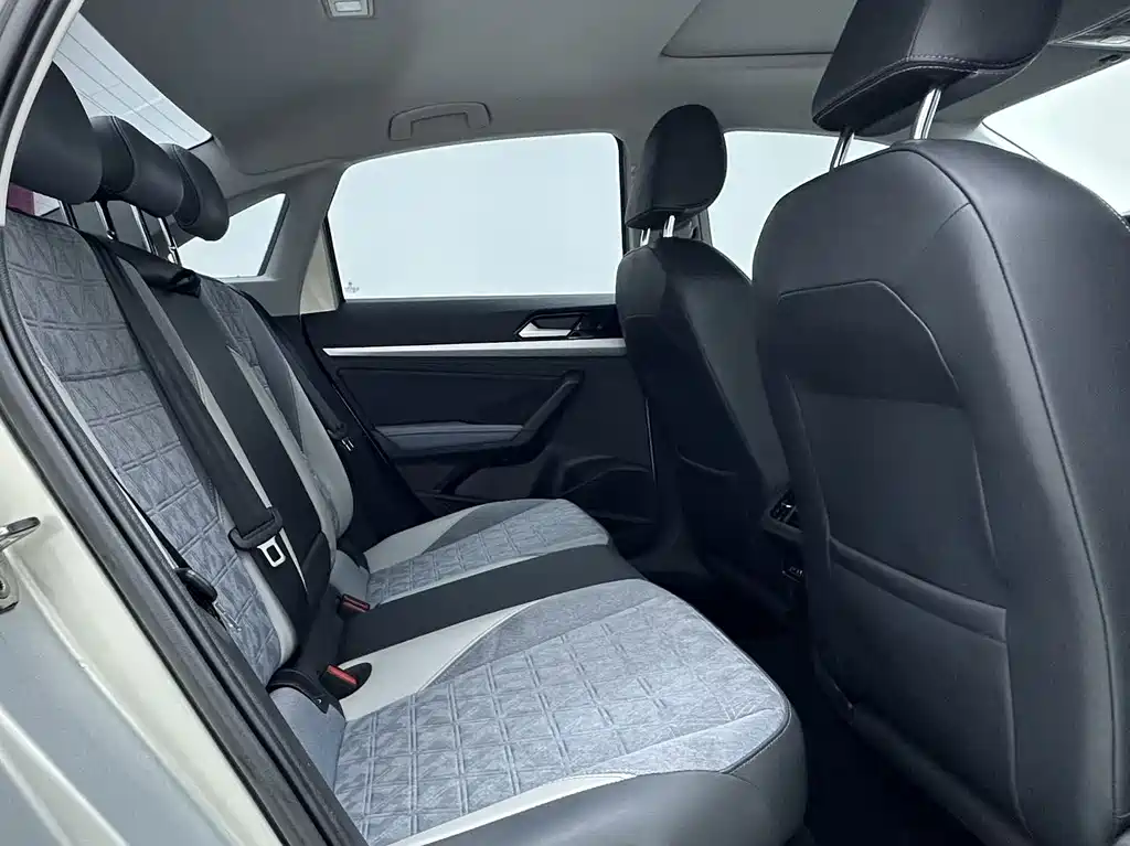 Volkswagen Lavida — миниатюра 10