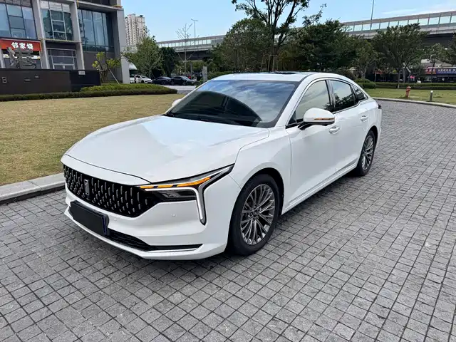 2023 Bestune B70