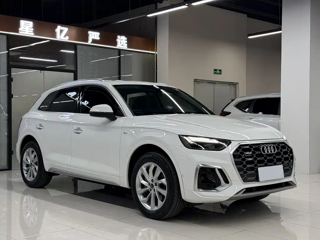 Audi Q5L 2022 40T Luxury