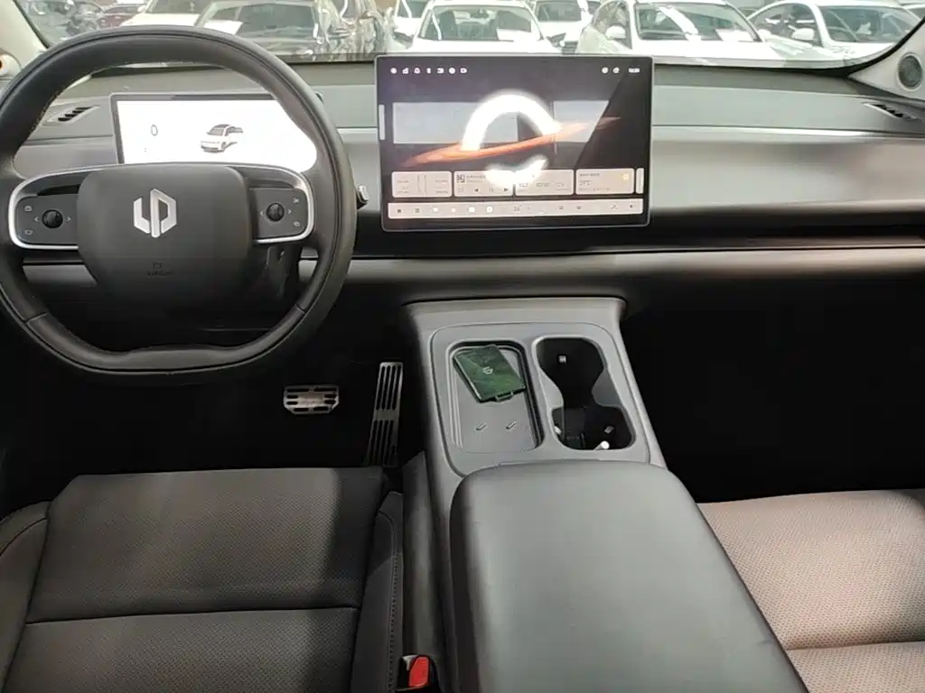 Leapmotor Leapmotor C10 — миниатюра 13