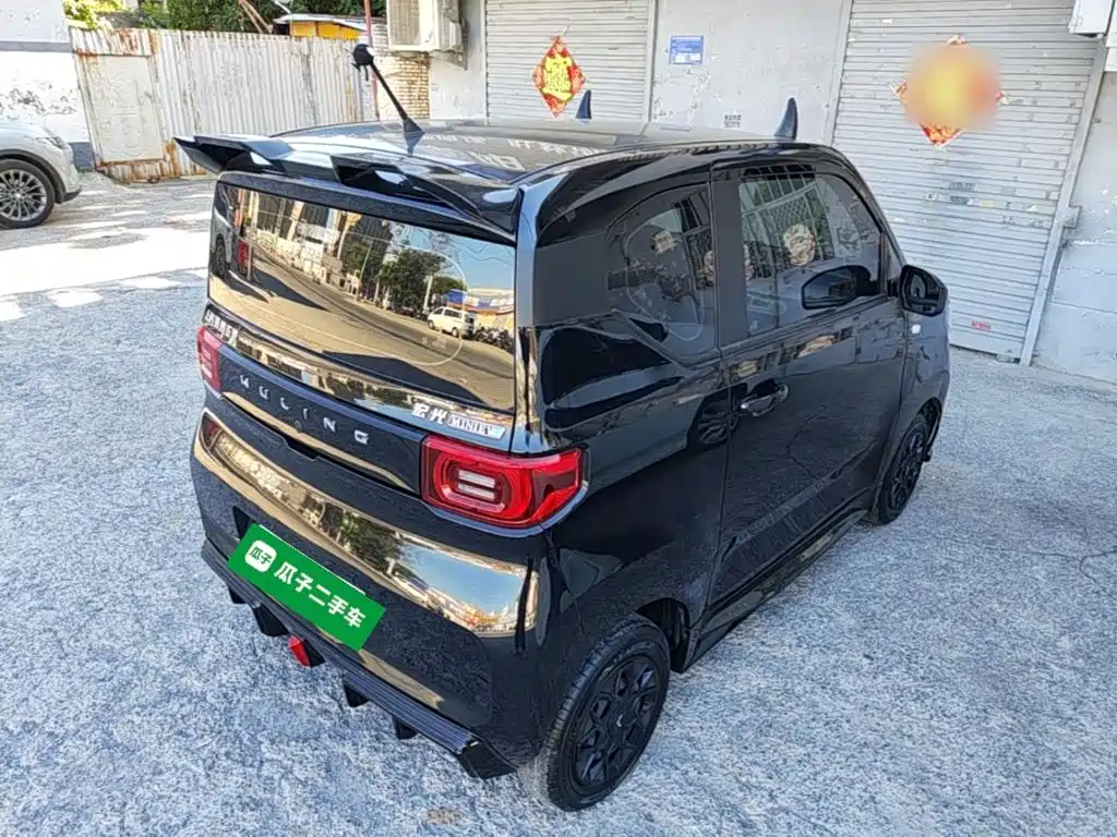 Wuling MINIEV — миниатюра 7