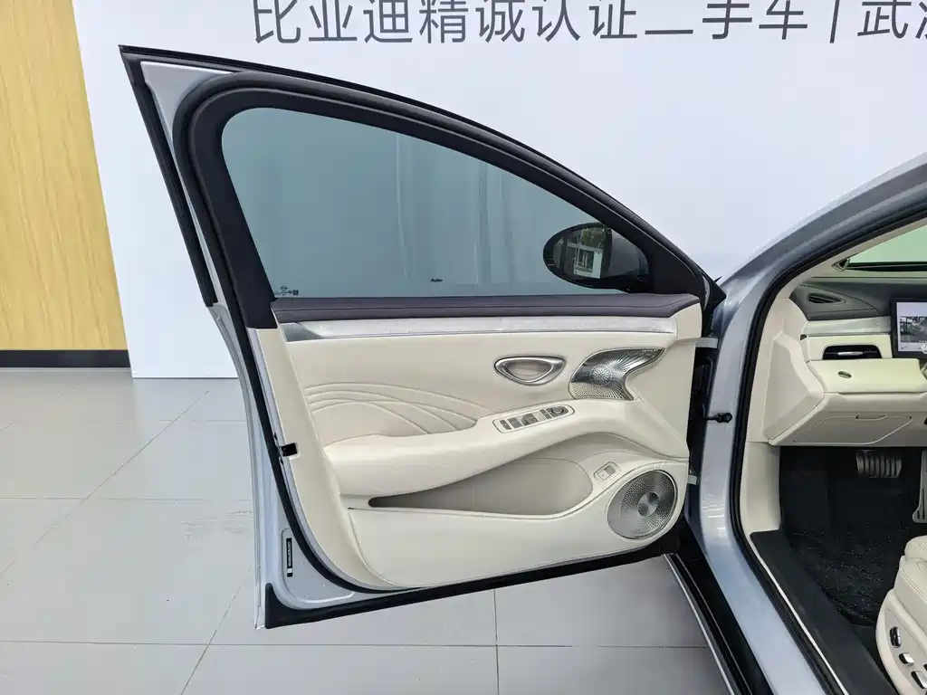 BYD Seal 08 — миниатюра 5