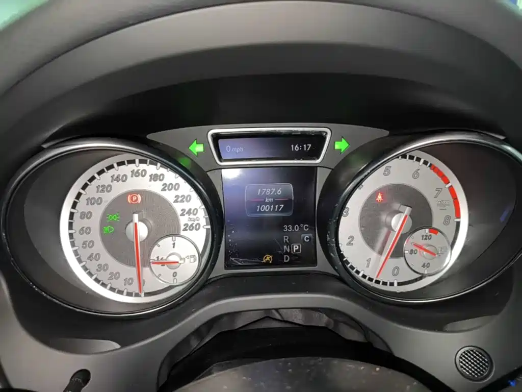 Mercedes-Benz GLA — миниатюра 12