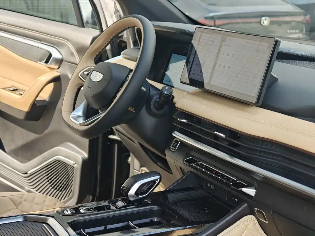 Geely Haoyue L — миниатюра 10