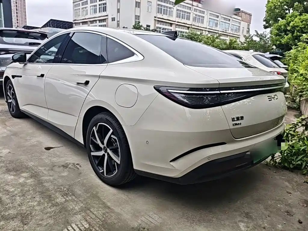 BYD Seal 07 DM-i — миниатюра 23