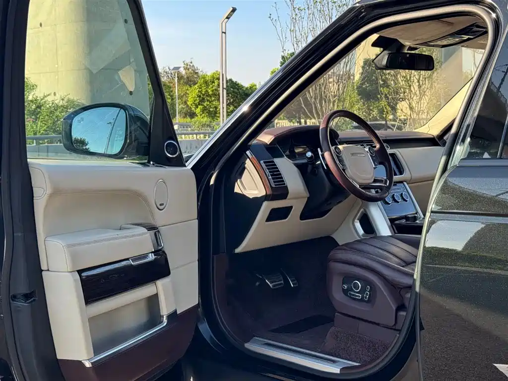 Land Rover Range Rover 2016 3.0 SC V6 Vogue SE Long Wheelbase