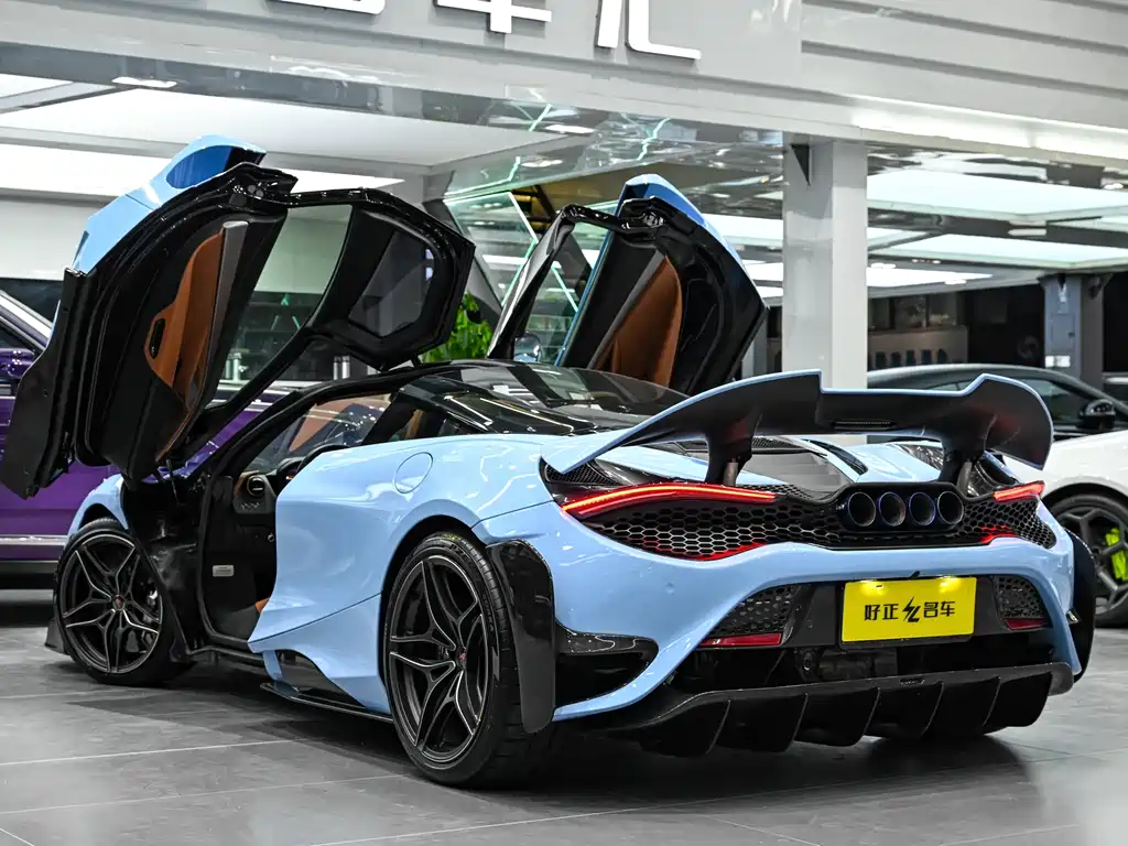 MCLAREN 720S