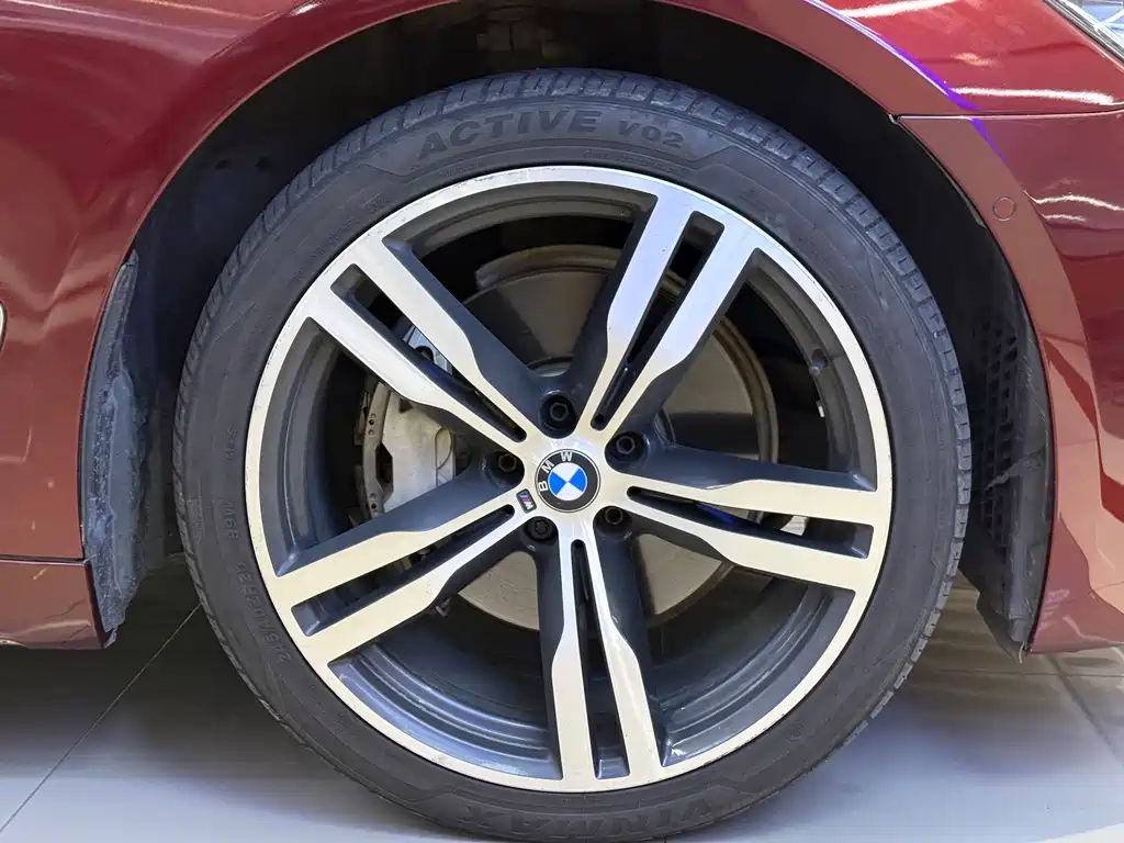 BMW 7 Series — миниатюра 9