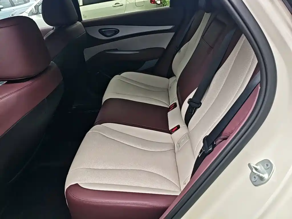 BYD Seal 07 DM-i — миниатюра 13