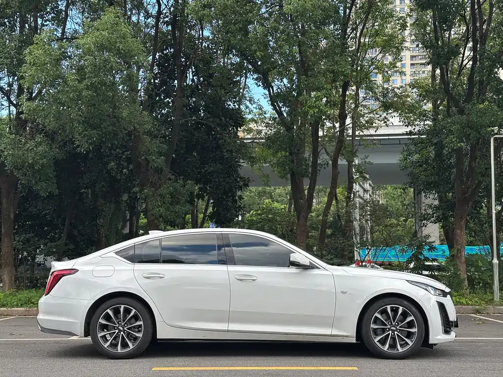 Cadillac CT5 — миниатюра 4
