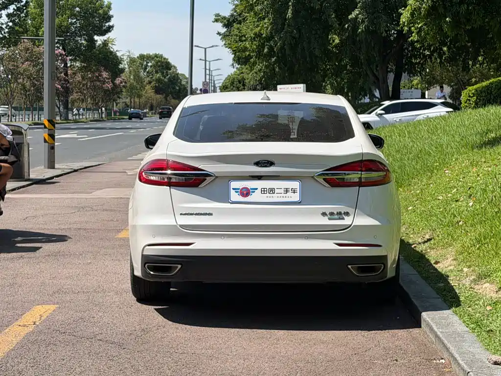 Ford Mondeo — миниатюра 5