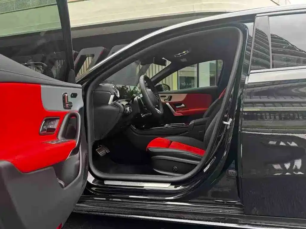 Mercedes-Benz A-Class AMG (Import) — миниатюра 8