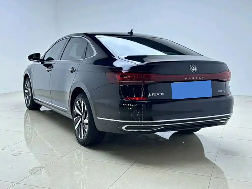 Volkswagen Passat — миниатюра 4