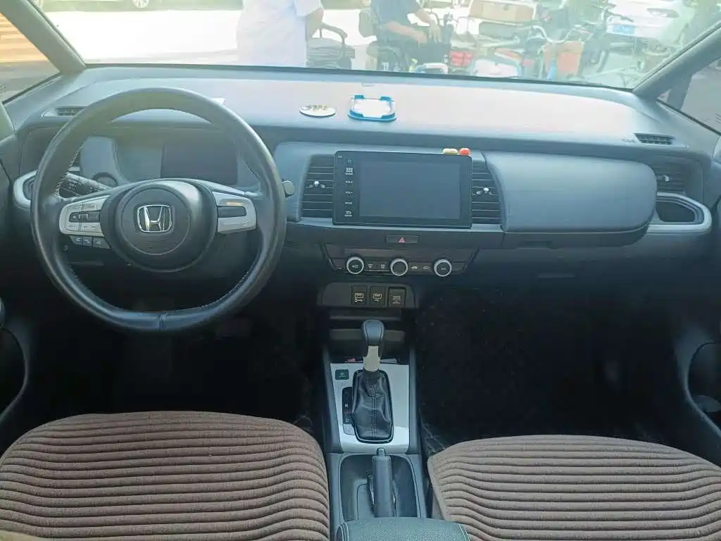Honda Fit — миниатюра 8